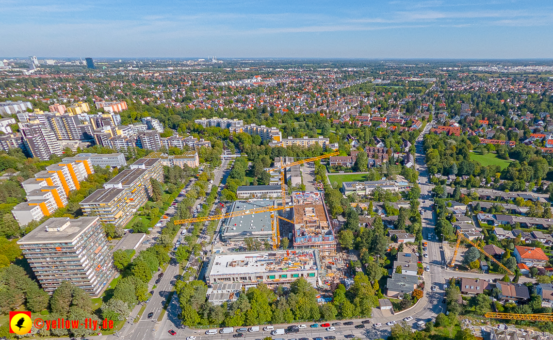 02.09.2022 - Baustelle Grundschule am Karl-Marx-Ring und Villa in der Niederalmstraße 16 in Neuperlach